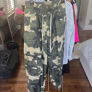 FREE PEOPLE Camouflage Cargo Pants